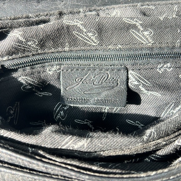 ☀️Vintage Joan Weisz Leather Black Cross body satchel bag gold hardware - Picture 4 of 12